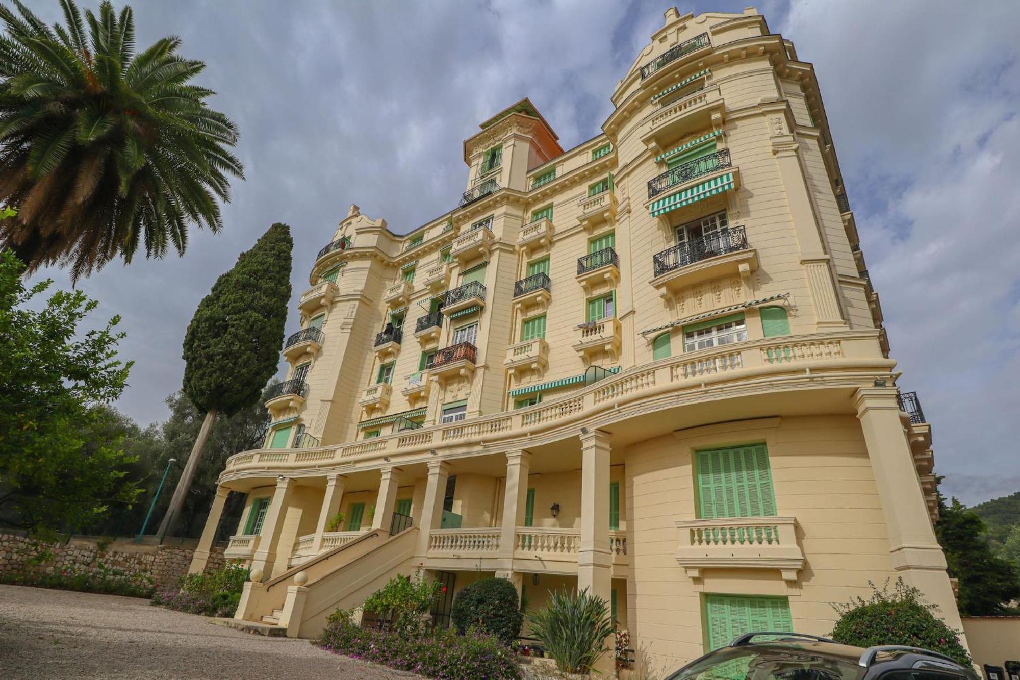 "Le Garavan Palace" Idyllique, Proche Gare Et Plage Menton Buitenkant foto